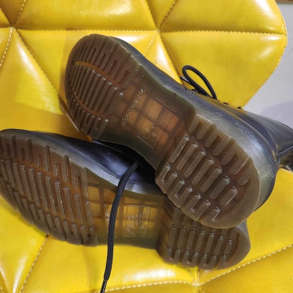 Dr Martens 1460 8 eye women’s 6 - Picture 2 of 6